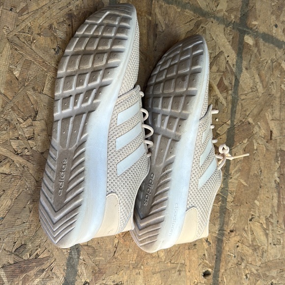 Addidas - Picture 2 of 3